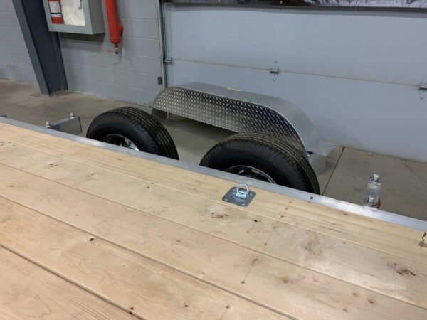 hulk-trailer-aluminum-car-hauler-010-600x450-1.jpg